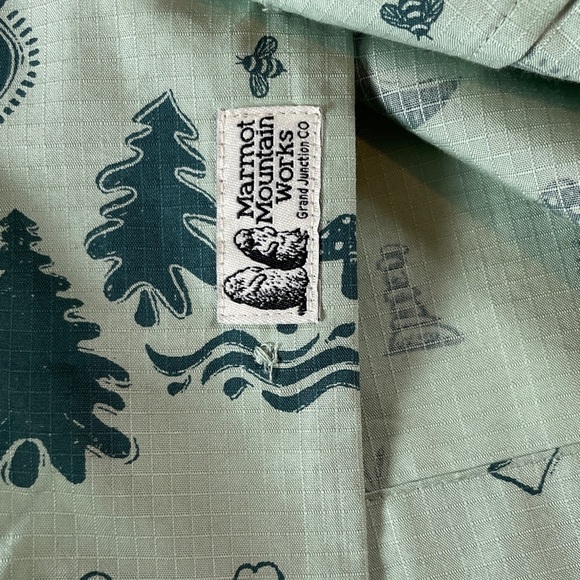 Marmot Mountain Works Green Muir Camp Novelty Men’s Shirt - Size Large - Picture 10 of 14